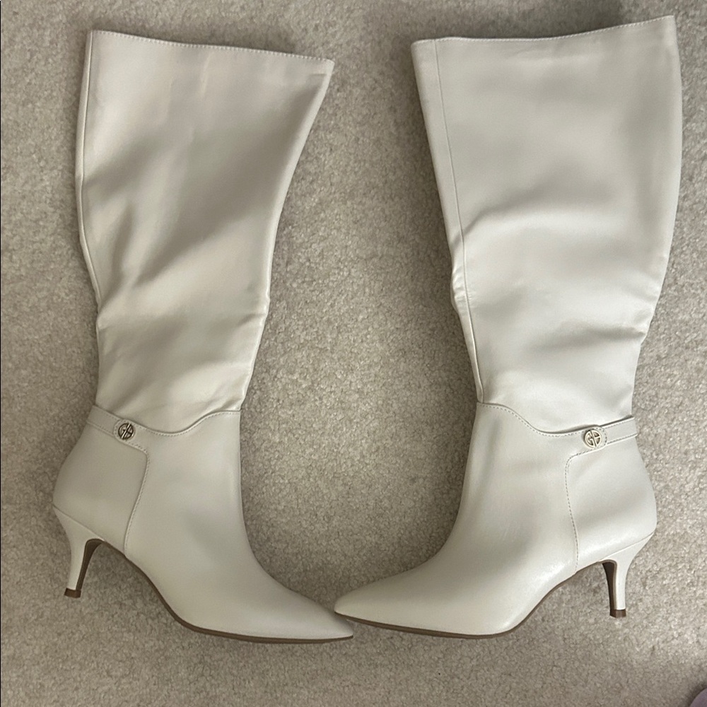 Giani Bernini White Heeled Boots